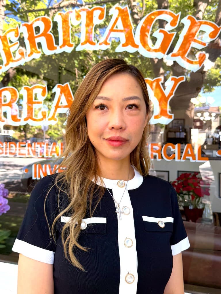 Joanne Au